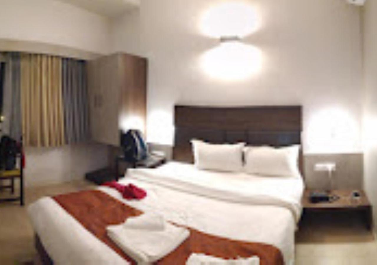 Lotus Lodge Kalmath Kankavali 外观 照片
